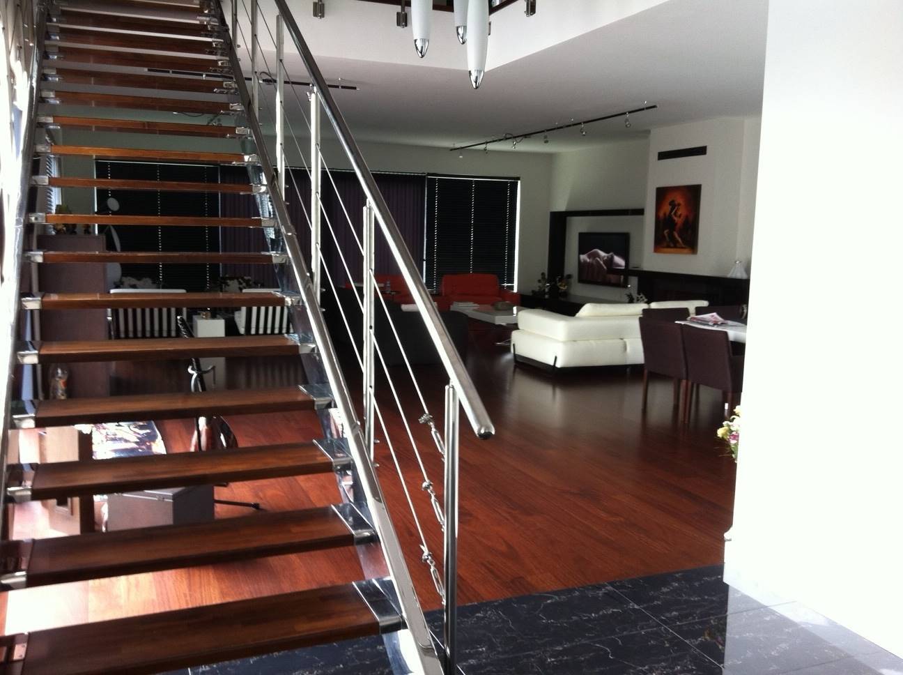 krom merdiven omurgası