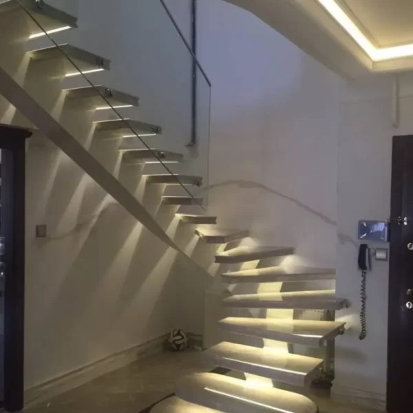 celik-tek-omurgali-merdiven-20220131-13-810x1080