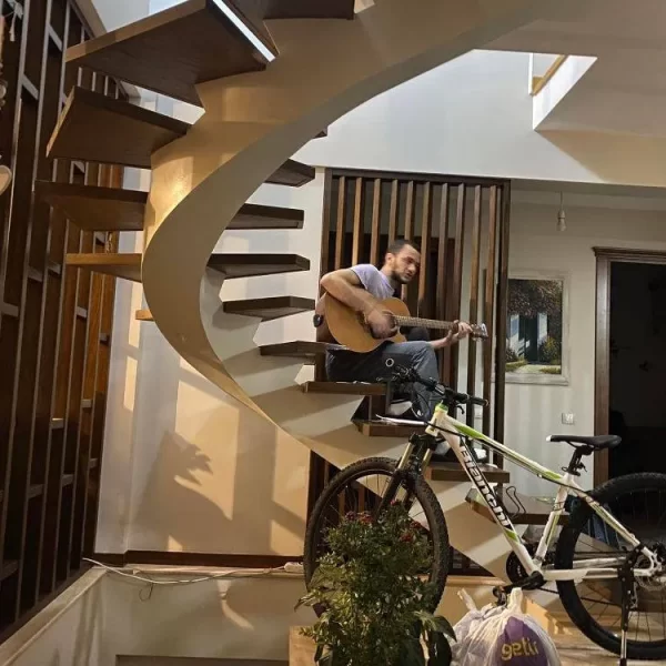 celik-tek-omurgali-merdiven-20220131-25