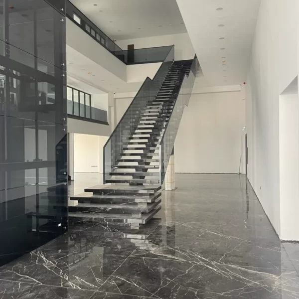 tek-omurgali-merdiven-001-810x1080